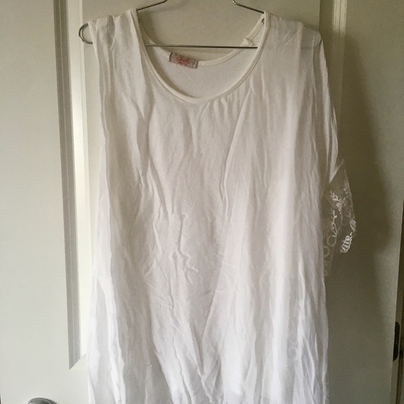 New Scandal One-Shoulder Silk and Lace Tunic - Picture 2 of 3